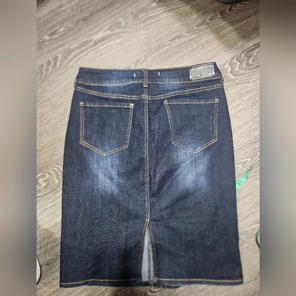 !it jeans Dark Blue Distressed Denim Midi Skirt - Picture 3 of 8